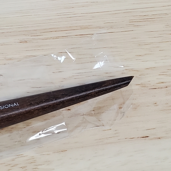 Make Up For Ever Pro #156 Blush Brush - Picture 6 of 8